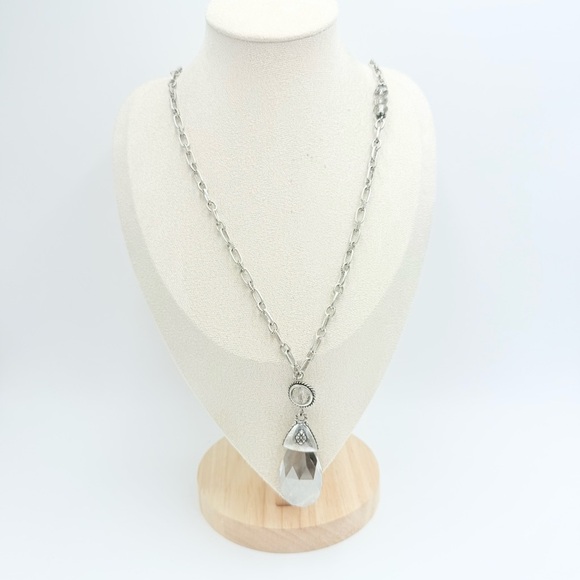 Chico’s Silver Tone Teardrop and Smoky Crystal Rhinestones Necklace - Picture 3 of 8